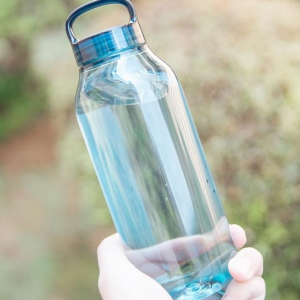 KINTOのウォーターボトルを「水専用ボトル」として愛用中。1年で約36,000円節約できそうです