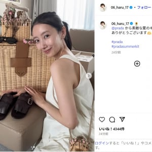 波留、美肌が眩しいノースリーブ姿公開！「肌ツヤツヤ」「とっても素敵」
