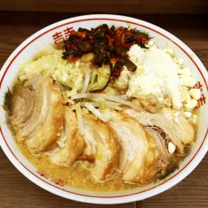 伝説のジロリアン・直系二郎大好きマンさんが6分で2杯食べる快挙 / ラーメン完食20分問題とは何だったのか