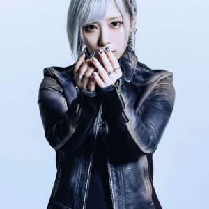 ReoNa、TⅤアニメ『アークナイツ【焔燼曙明/RISE FROM EMBER】』OPテーマ「End of Days」配信リリース