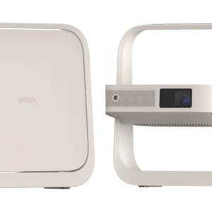 調整いらず、天井にも映せる、コンパクト。プロジェクターの最適解はこれでした