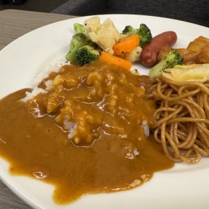 羽田空港のラウンジのカレーライスがウマイらしい→ 食べた結果