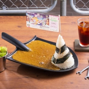墨田区押上にある「現場喫茶」がサマージャンボの発売に合わせて「夏ジャンボ儲カレー」の提供を開始！