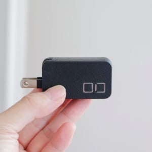 「ふつうの充電器」やめてよかった！CIO新作の小さすぎる充電器にしたら驚くほど快適になった