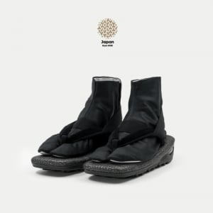 雪駄×スニーカー「unda-雲駄-」が大阪・関西万博で日本館のアテンダントユニフォームに採用された理由とは？