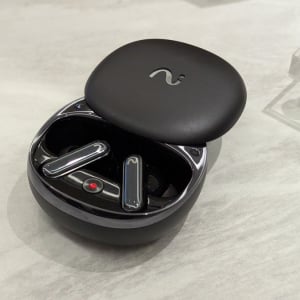 録音・文字起こし・翻訳・要約ができるAIイヤホン「viaim」がめちゃめちゃ便利