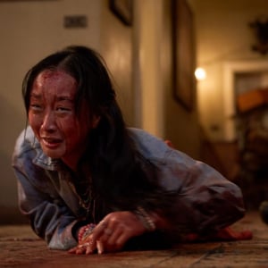 「ウソでしょ!?」　殺される夜を繰り返す『アンティル・ドーン』大変なことが起こる“暗転”本編映像　※劇場では暗転しません
