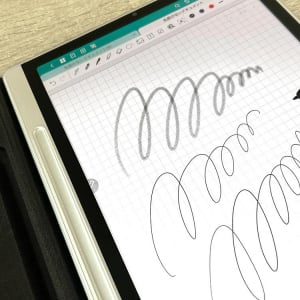 手描きに定評のある「Magic Note Pad」。実はコスパよすぎな優秀タブレットでした