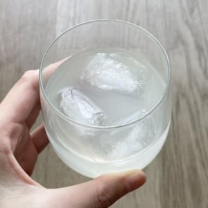 レモンの香りでさっぱり。無印良品の、水や炭酸水に「溶かしてつくるアイスドリンク」が美味しい！
