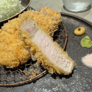 とんかつ屋「東京とんかつ がぶう」のとんかつを食べる