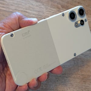 「CMF Phone 2 Pro」レビュー　お手頃価格だけどちょっといい感じのスマホ