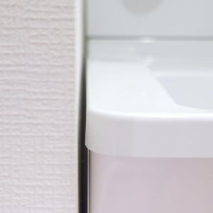 「洗面台横のたった1～2cmの隙間」を一瞬で収納に変える。まさかここもデッドスペースだったのか…