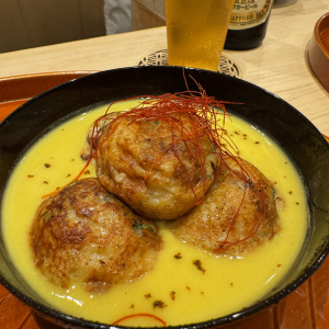 東京・神保町の立ち食いたこ焼き割烹「蛸正」が絶品すぎる！ 改めて実感した