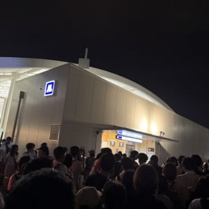 【大阪・関西万博】「オールナイト万博」で話題に！？　東ゲート出口から夢洲駅までの帰路の呼び名「大腸」と「小腸」とは