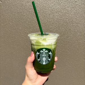 【スタバレポ】抹茶好きさんはハマる！新作「涼み 抹茶 ムース ティー」はすっきり飲み口とほろ苦さが最高