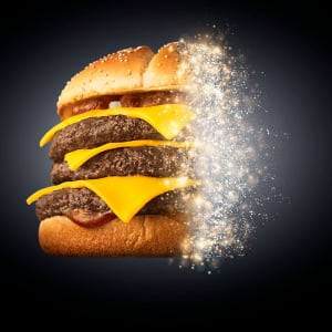 マクドナルドが「柴田理恵のネットミーム」をオマージュしつつリスペクトしてインスパイアか / ネットで大好評