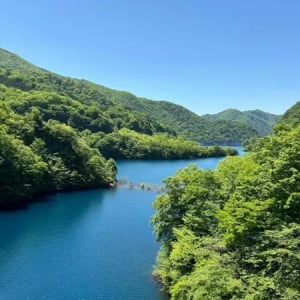 車なしでも東京から約2時間半で好立地！群馬の絶景「四万湖」カヌーは“四万ブルー”が映える9月がおすすめだよ
