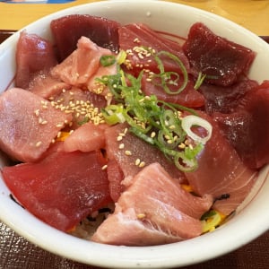 なか卯の「天然南まぐろ丼」についてご報告