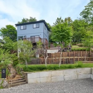 【山梨県山中湖村】薪サウナやキャンプ、BBQが楽しめる大人のためのヴィラ「COCO VILLA山中湖」オープン