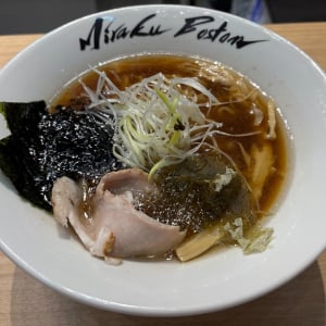 “日本一行きづらいミシュラン店”が麻布台ヒルズに1週間限定出店！ 利尻らーめん 味楽