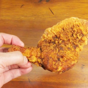 モスバーガーの「ホット スパイスモスチキン」がウマイからビールかコーラ用意して食べてみそ