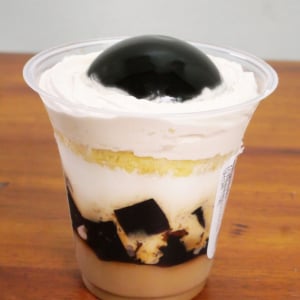 コーヒーゼリーを極めたコーヒーゼリー好きに食べてほしいファミマのコーヒーゼリー