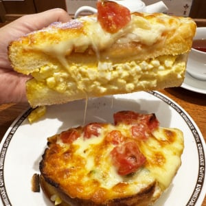 コメダ珈琲店の「たっぷりたまごのピザトースト」が想像以上に最強で最高だった件