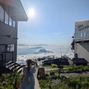 ここは天国…？雲海が真下に広がる長野の「ソラテラス」は、東京から日帰りで行ける穴場の絶景“避暑スポット”