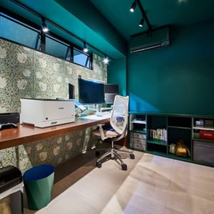 テック系夫妻が「築60年超・温泉付き中古マンション」を購入した理由。400万円の物件をリノベで”最高のリモートワーク拠点”を実現　mochikoAsTechさん