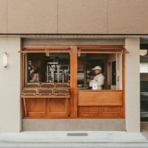 東京・蔵前のカヌレ専門店に「マロンフィナンシェ」がお目見え。ほっくり栗の甘煮×マロンクリームで秋を感じて