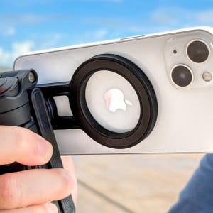 旅行＆アウトドアに！ 自撮りも集合写真も、1つ4役のこれのおかげでスマートに撮影できちゃった