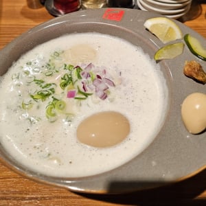 人気漫画家が「1番好きなラーメン」と断言するラーメン屋がウマそう！