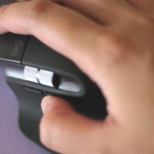 安いマウスはやめました。ロジクールの“ちょっといい”マウスに変えたら、作業効率が爆上がりしたんです