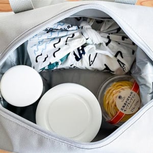 山崎実業の隠れた逸品で、お弁当もスープジャーも傾けずに持ち歩けるようになりました