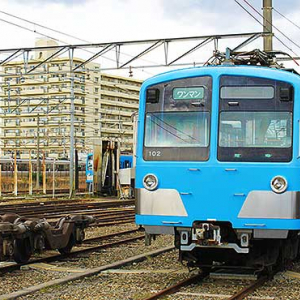 滋賀県 11/1 近江鉄道ファミリーDAY2025 ＠彦根車庫 開催　事前申込制 入場無料　電車洗車体験　運転台で記念撮影　湖国バスの車両展示も