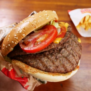 バーガーキングのワッパーセットが300円引きだからワッパー食べたんだけど衝撃的なことに気がついた件
