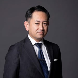 浅草で広がる“香りと声”の余韻！ 海蔵亮太×MATSUR 渡辺真、ワインと楽しむ特別ステージ