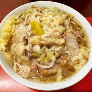 ラーメン二郎上野毛店のラーメン「アブラニンニクマシマシ」とコレがあれば最強