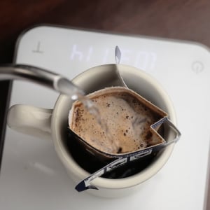 プロの1杯を再現!「しげとし珈琲」が抽出動画マニュアル付きドリップバッグ発売
