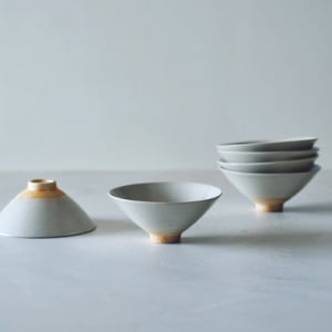 信楽の伝統工芸である業務用食器「TOU」がオンラインストアにて一般向け販売を開始