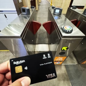 海外で鉄道に乗るときクレジットカードをタッチするだけで乗れて感動した / なぜ日本はそうしない？