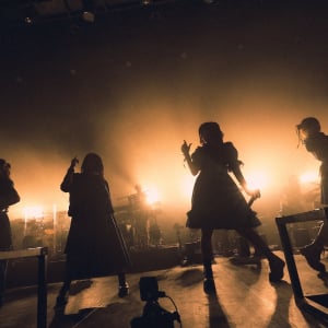 【ライブレポ】CYNHNが描く、新たな“青”のカタチ──「CYNHN ONE MAN LIVE 2025 November First -111」