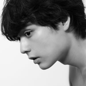 ルイ、新しい愛の形を歌った新曲「タネを蒔く」リリース