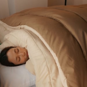 冷気を防ぎ朝まで暖かさをキープ！ねぶくろんシリーズに「ふとんのお布団」が新登場