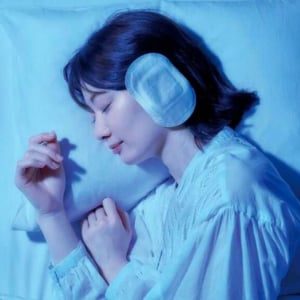 安眠ガジェット、実はいらない説。アレを耳にかけるだけの20分間がエモすぎて…