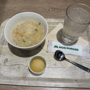 モスバーガーに「お粥」が登場？　「モスバーガー＆カフェ」76店舗で和風粥と台湾風粥の発売開始！