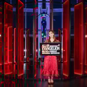 初号機が浮かぶ東京会場限定の照明演出がカッコイイ！エヴァ30周年記念展「ALL OF EVANGELION」六本木ヒルズ展望台 東京シティビューで開催中