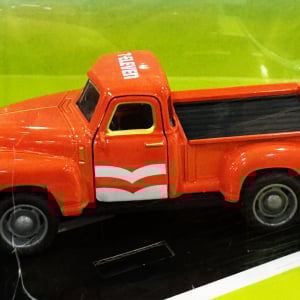 マレーシアのセブンイレブン限定のクルマのダイキャストトラックが良き