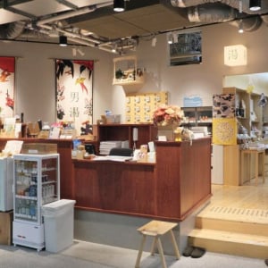 老舗銭湯「小杉湯」、原宿”ハラカド”に進出から1年。高円寺から生まれた銭湯は、原宿カルチャーとどう融合している？