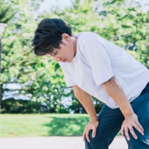 「休むほど疲れる」の科学的理由──スタンフォード研究が示す、歩行による細胞の再起動